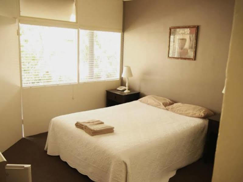 Motel Melrose Митагонг Екстериор снимка
